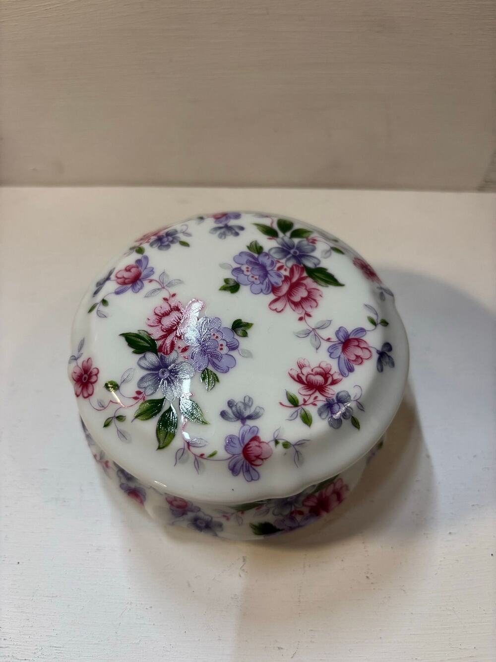 Vintage LEC Limoges Porcelain France Floral Trinket Box Powder Box